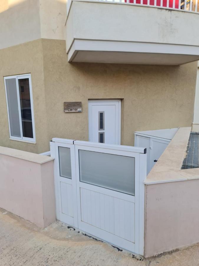 Crescent Corner Apartment St. Paul's Bay Exterior photo